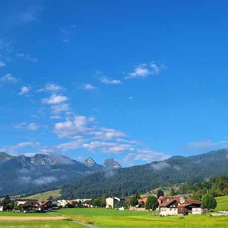 Auszeit Bed and Breakfast Wattenwil Eksteriør billede
