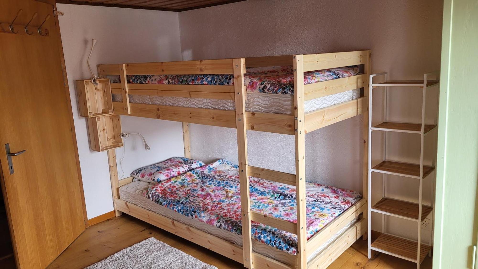 Auszeit Bed and Breakfast Wattenwil Eksteriør billede