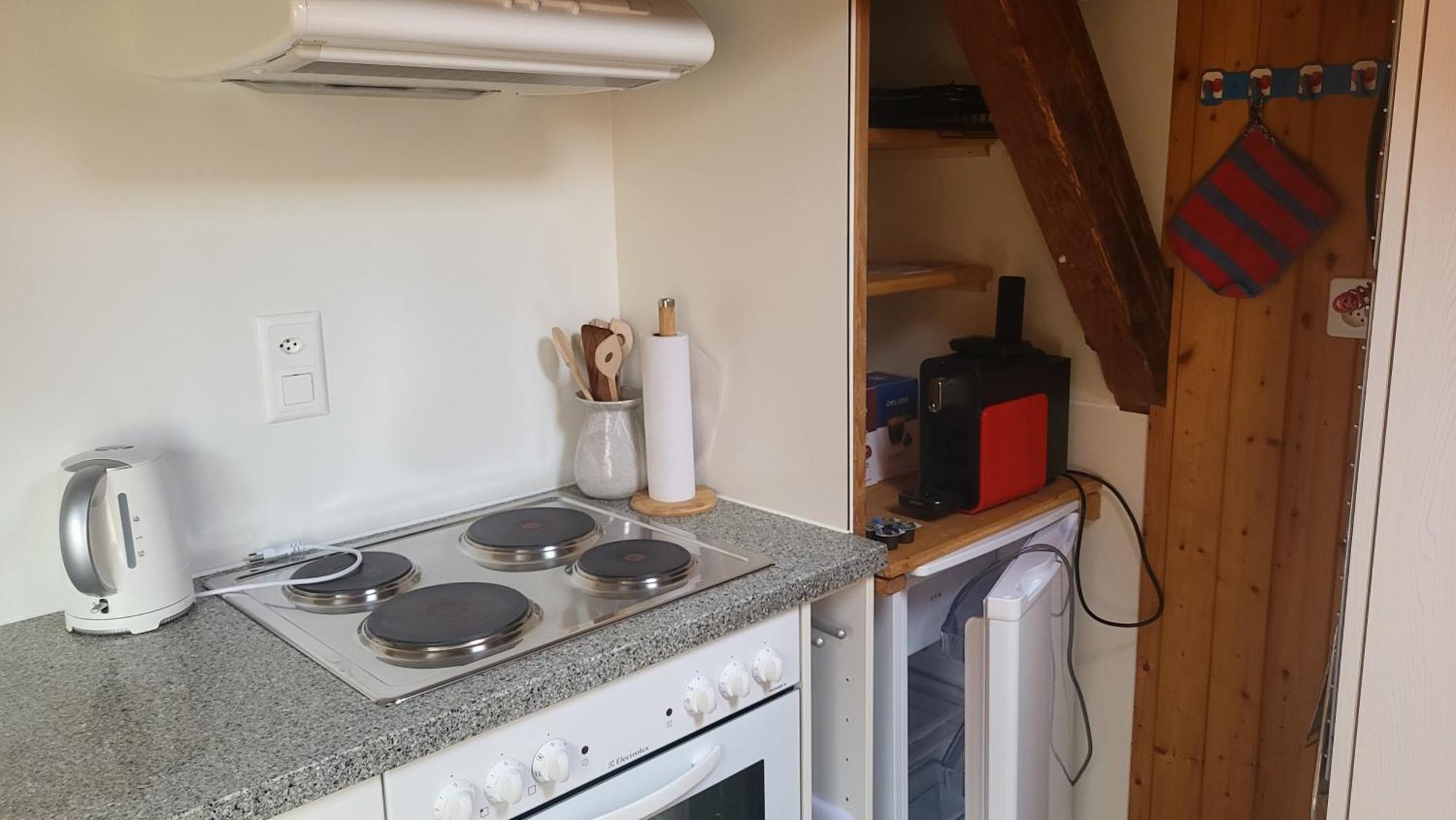 Auszeit Bed and Breakfast Wattenwil Eksteriør billede