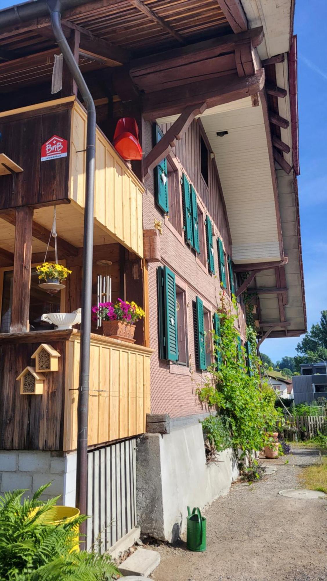 Auszeit Bed and Breakfast Wattenwil Eksteriør billede